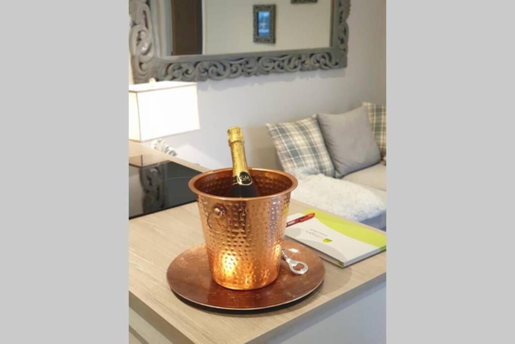 Luxury Five Star Cottage One Tantobie Экстерьер фото